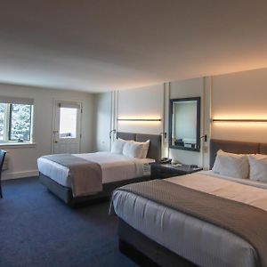 Queen Room Two Queen Beds